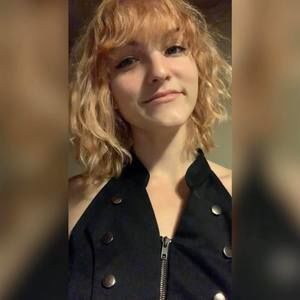 Meet your Posher, Charissa